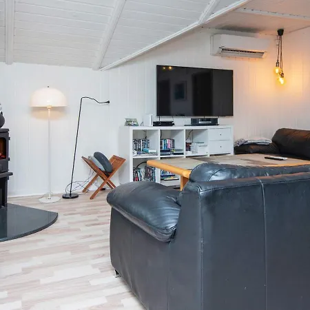 Feriehus 6 Person In Ebeltoft Øksenmølle